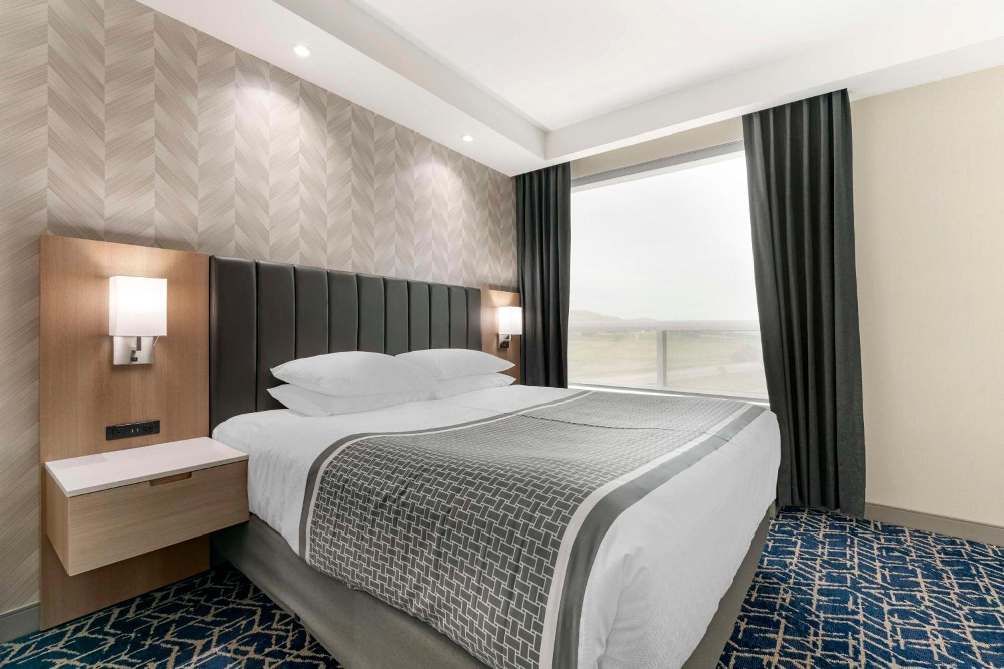 Best Western Premier Route 97 弗农 外观 照片