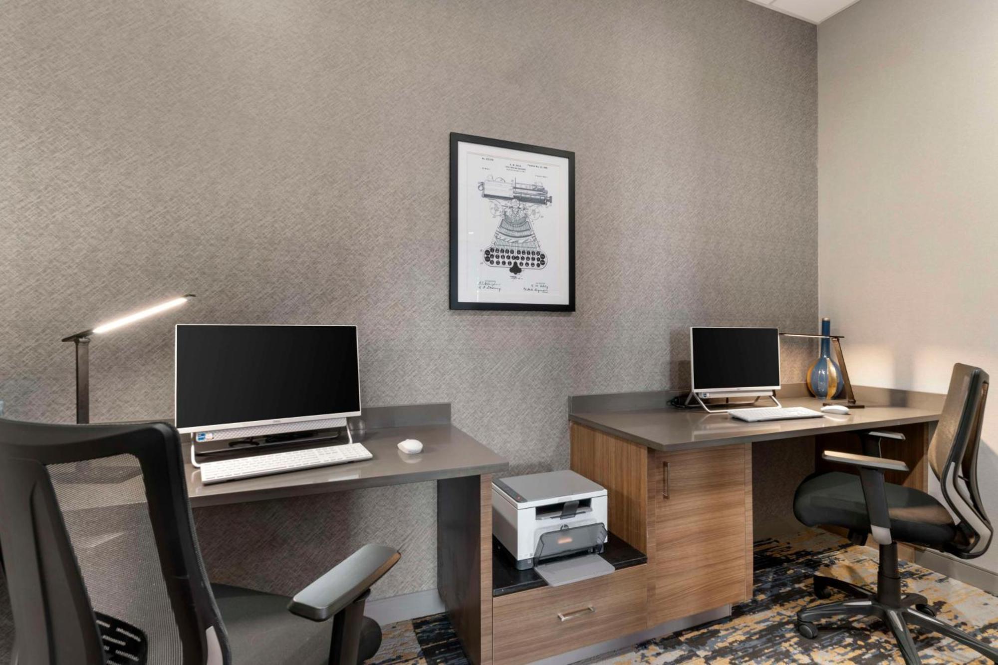 Best Western Premier Route 97 弗农 外观 照片
