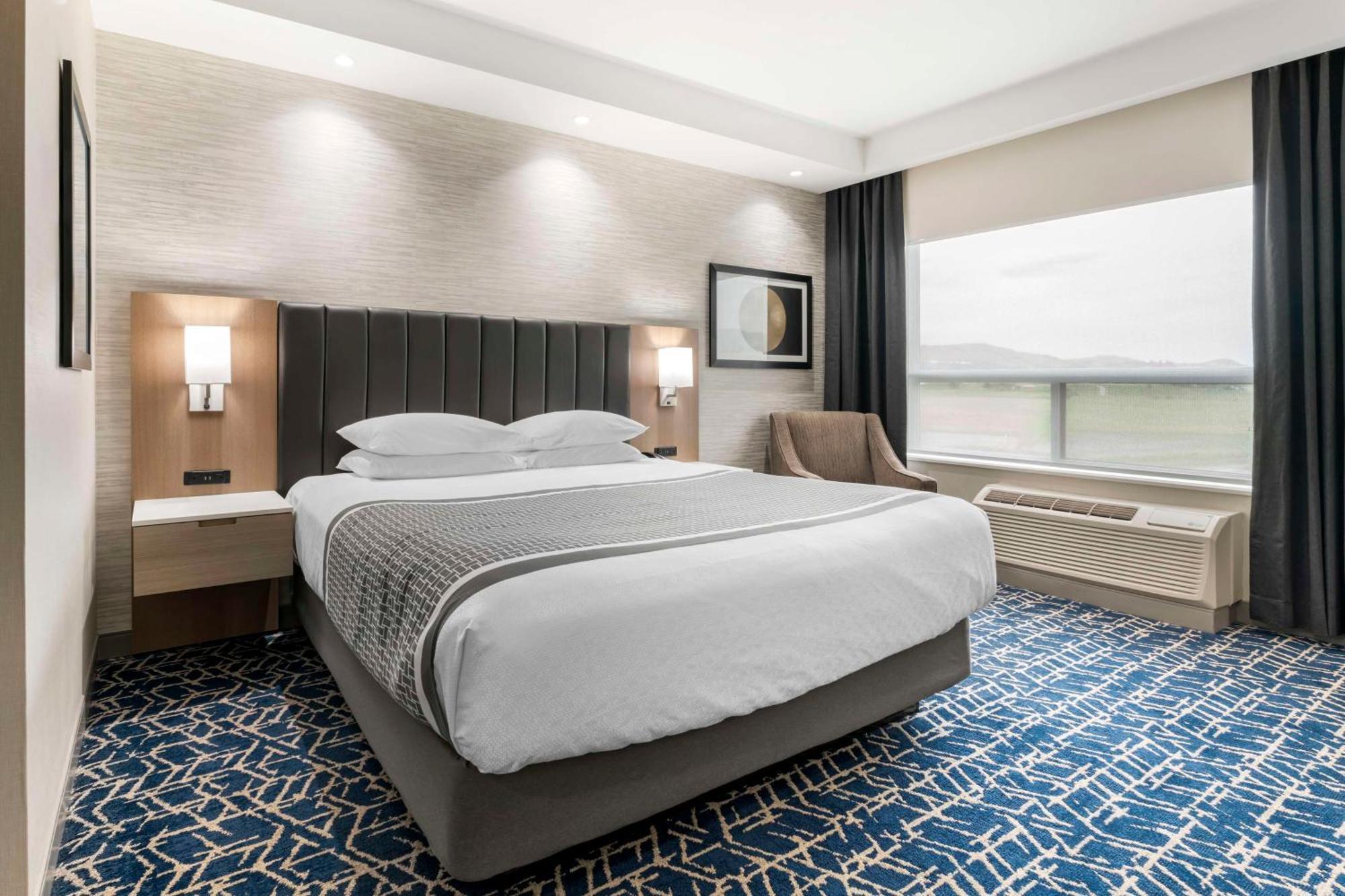 Best Western Premier Route 97 弗农 外观 照片