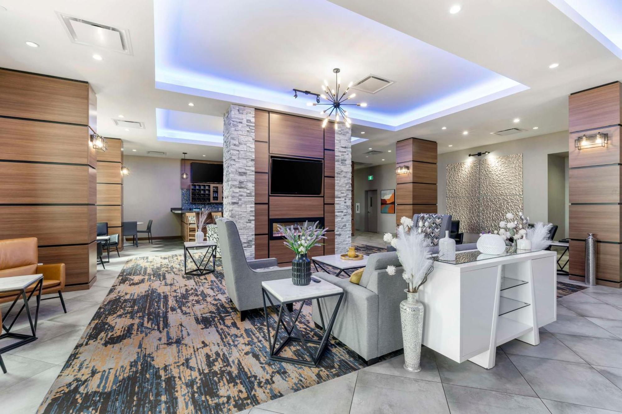 Best Western Premier Route 97 弗农 外观 照片