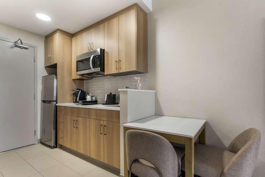 Best Western Premier Route 97 弗农 客房 照片